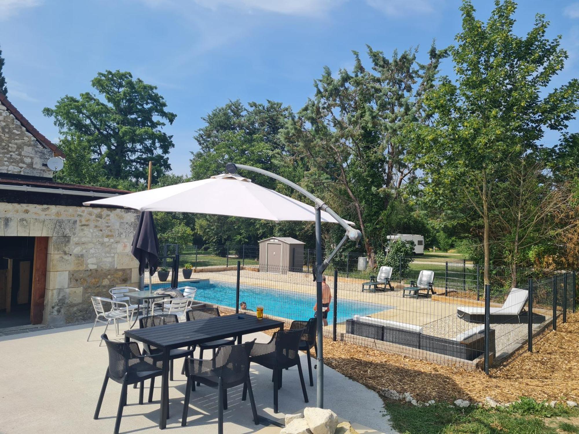 Camping De La Touche Ligueil Екстериор снимка